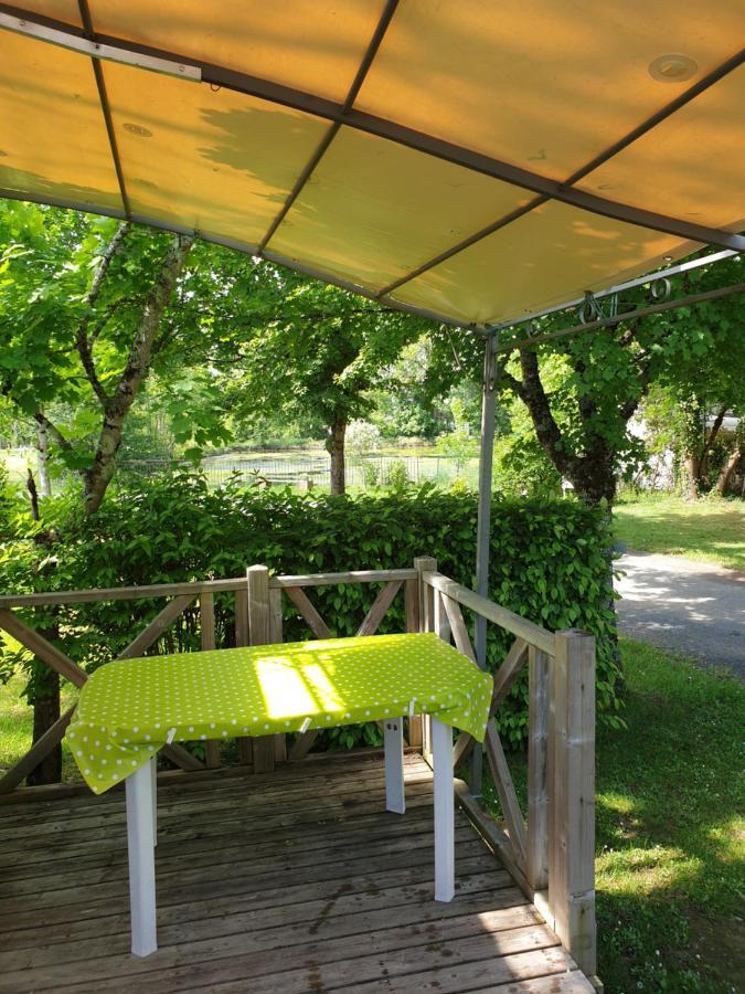 蒙蒂尼亚克 Le Moulin Du Bleufond酒店 外观 照片